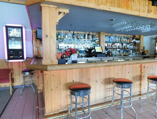 Summit Inn hotel detail image 4