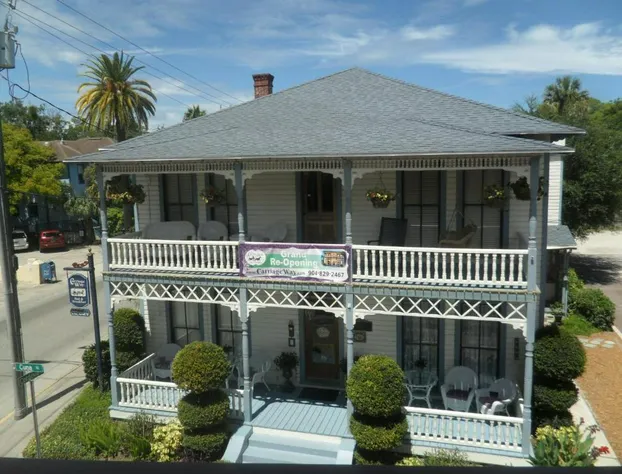 Carriage Way Inn hotel detail image 1