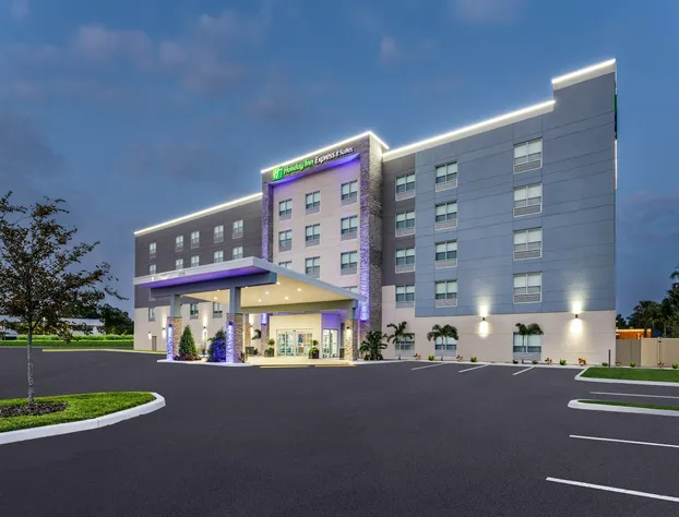 Holiday Inn Express & Suites Tampa Stadium – Airport Area by IHG hotel detail image 1