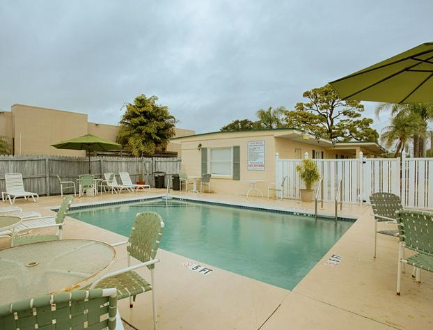 Island Breeze Inn hotel detail image 1