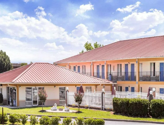 Days Inn by Wyndham Augusta Wheeler Road hotel detail image 1