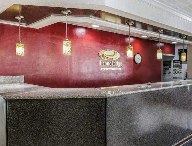 Econo Lodge Douglas hotel detail image 3