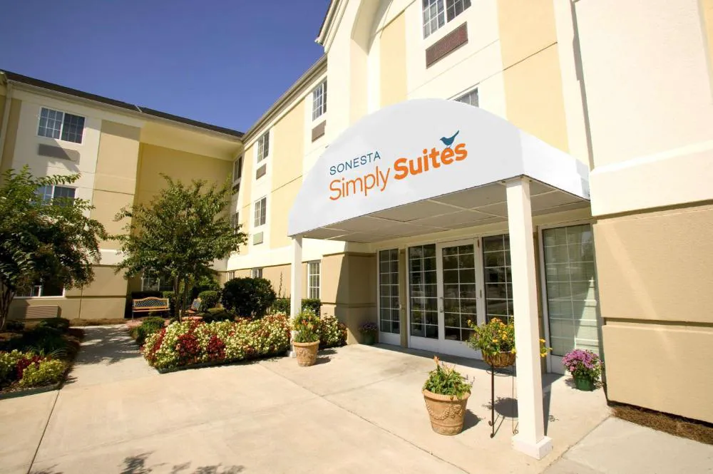Sonesta Simply Suites Atlanta Gwinnett Place hotel hero