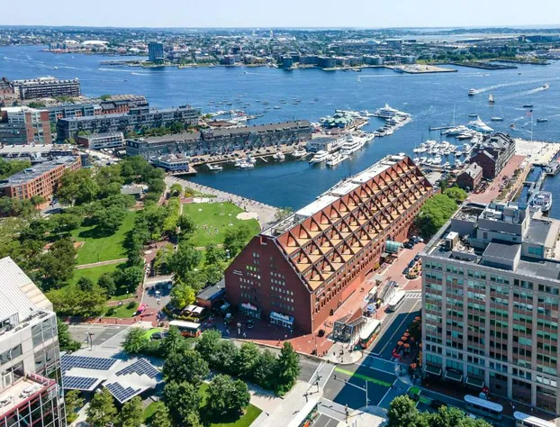 Boston Marriott Long Wharf hotel detail image 1