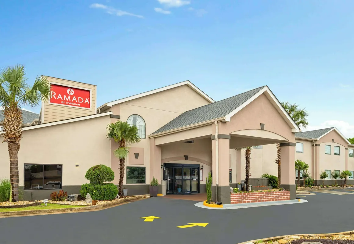 Ramada by Wyndham Locust Grove hotel hero