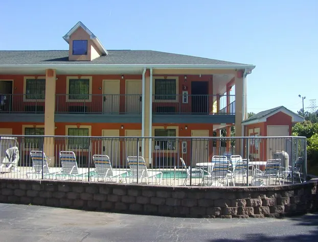 Days Inn by Wyndham Marietta White Water hotel detail image 2