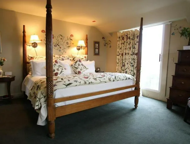 Admiral Fitzroy Inn hotel detail image 3