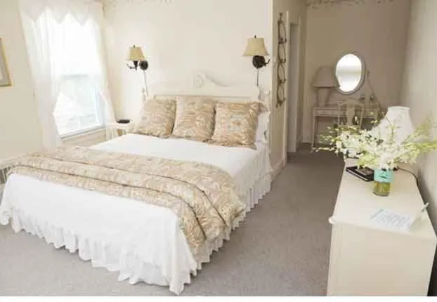 Admiral Fitzroy Inn hotel detail image 4