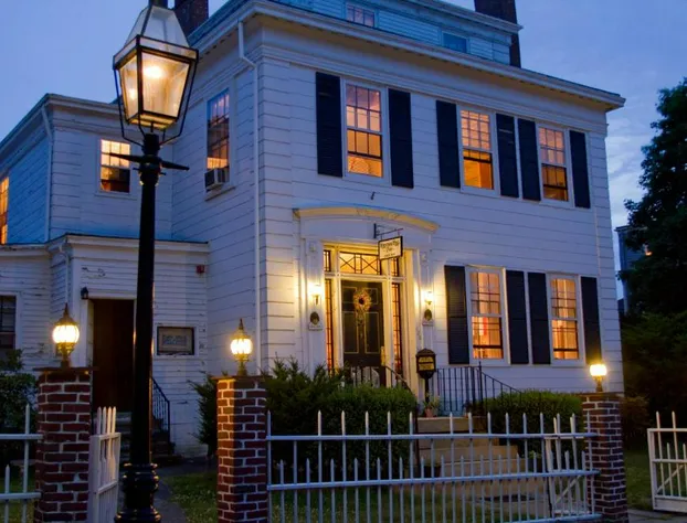 Historic Hill Inn hotel detail image 1