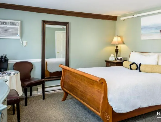 Bouchard Inn & Restaurant hotel detail image 3