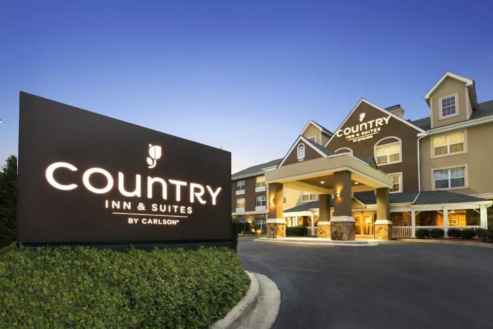 Country Inn & Suites by Radisson, Norcross, GA hotel hero