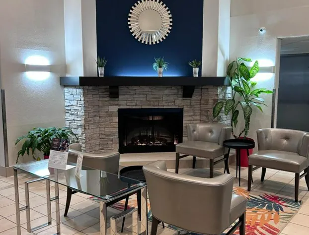 Super 8 by Wyndham Trois-Rivieres hotel detail image 2