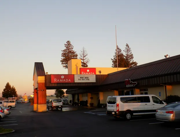 Ramada by Wyndham Sacramento hotel detail image 4