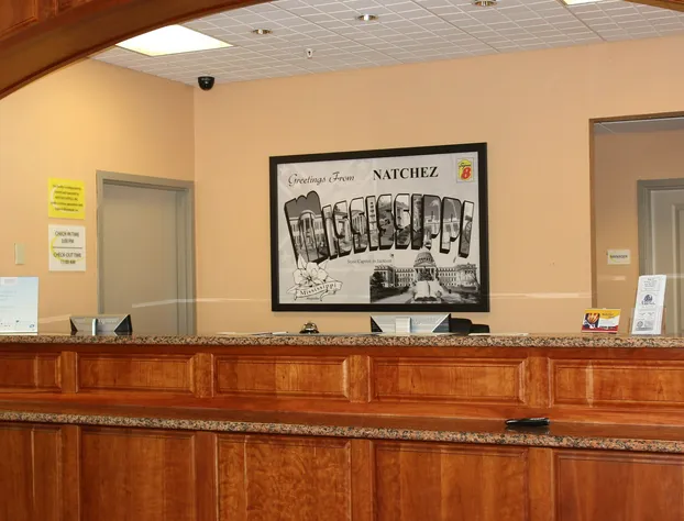 Super 8 by Wyndham Natchez hotel detail image 1