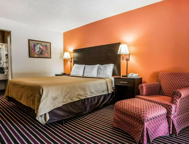 Econo Lodge Urbandale hotel detail image 4