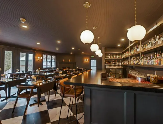 Greenbriar Inn hotel detail image 2