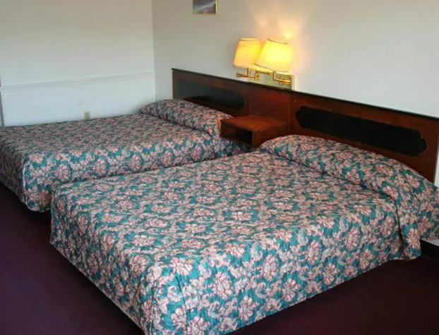 Gray Plaza Motel hotel detail image 2