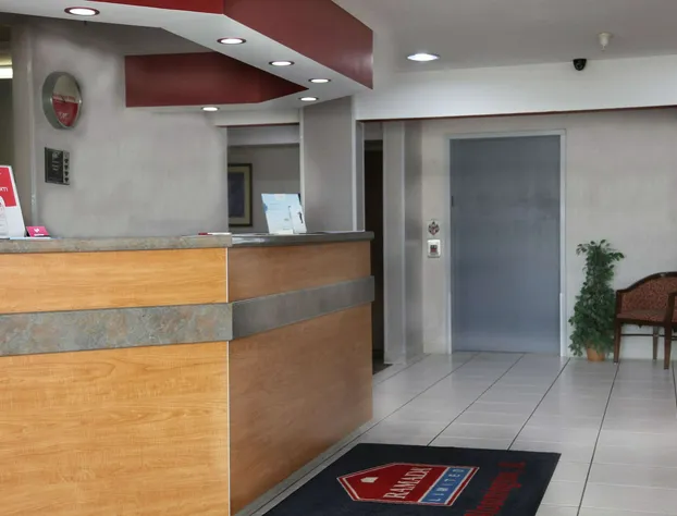 Ramada Limited by Wyndham, Bloomington I-55 & I-74 IL hotel detail image 3