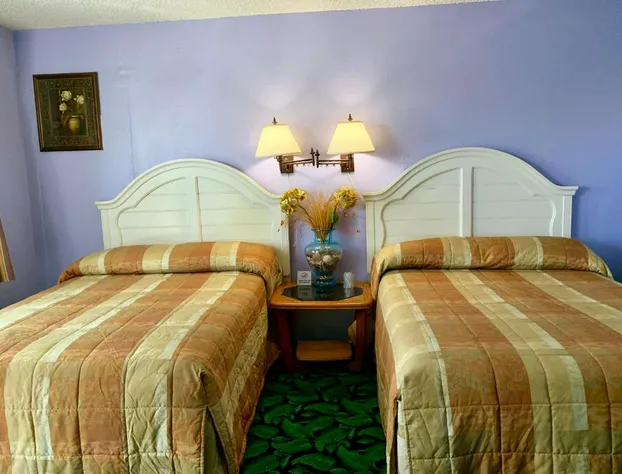 Walden Motel hotel detail image 4