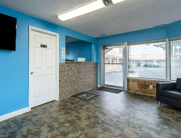 Highway Inn hotel detail image 3