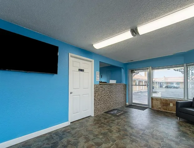 Highway Inn hotel detail image 4