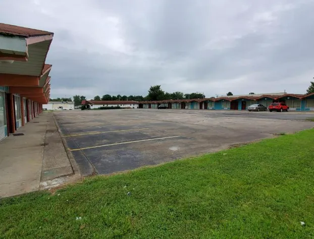 Gray Plaza Motel hotel detail image 4