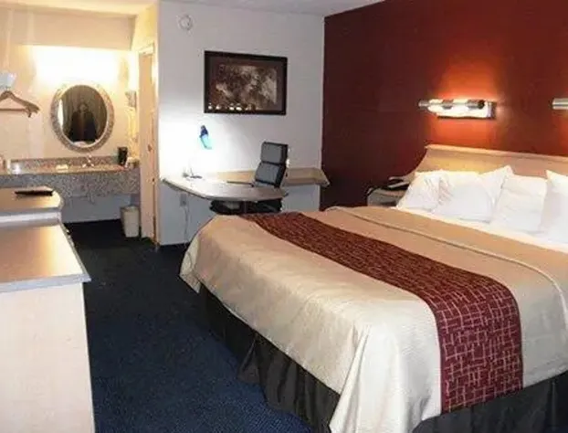 Rodeway Inn Fort Wayne hotel detail image 1