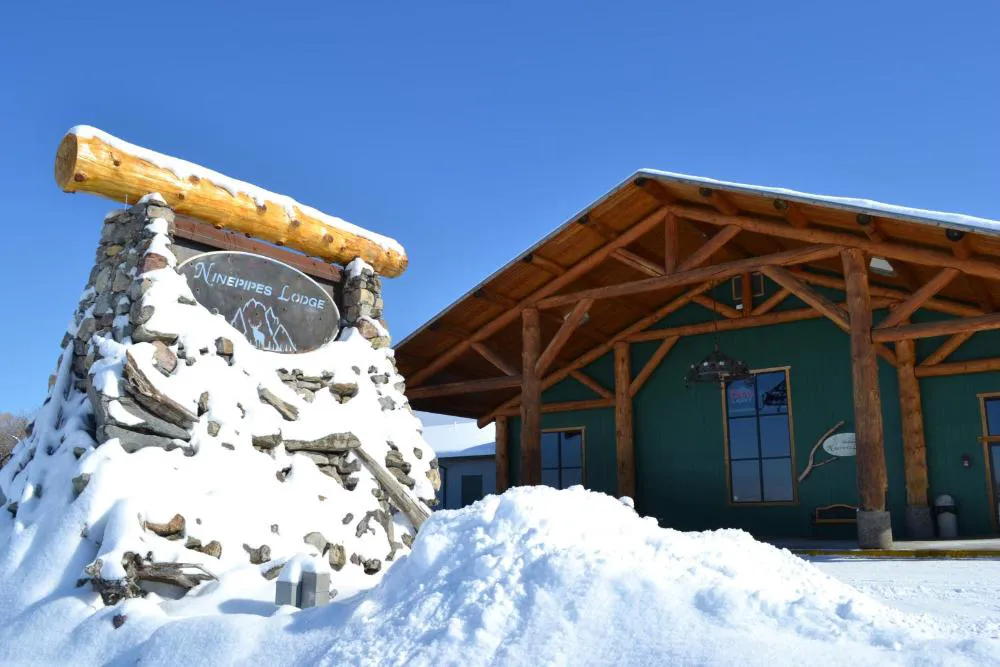 Ninepipes Lodge hotel hero