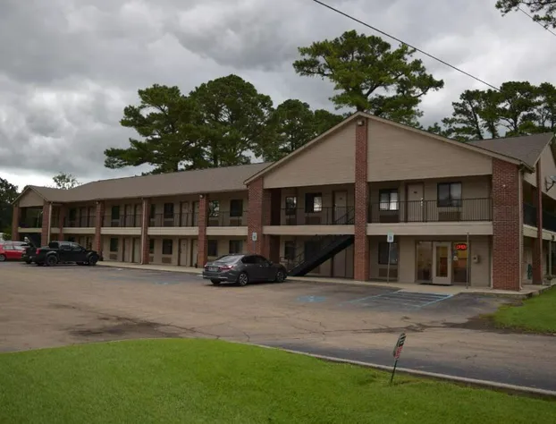 Value Inn Livonia hotel detail image 1