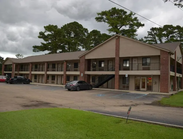 Value Inn Livonia hotel detail image 2