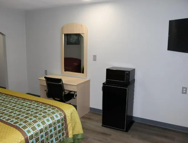 Americas Best Value Inn Cabot hotel detail image 4