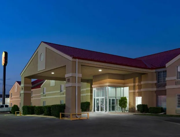Super 8 by Wyndham Amarillo West hotel detail image 2