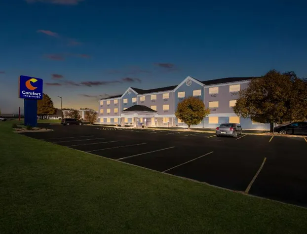 Comfort Inn & Suites hotel detail image 3