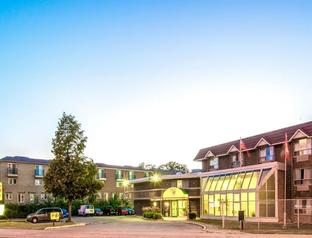 Super 8 by Wyndham Toronto East ON hotel detail image 1