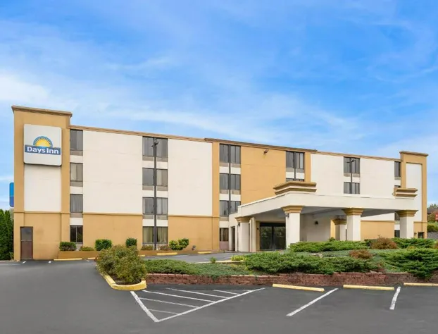 Days Inn by Wyndham Hagerstown I-70 hotel detail image 3