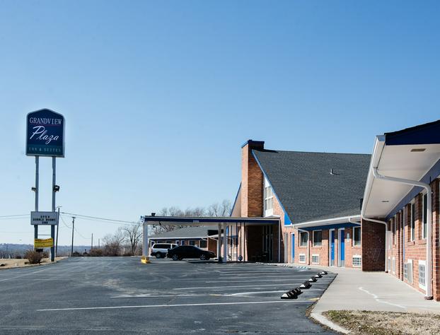 Grand View Plaza Inn & Suites hotel detail image 1