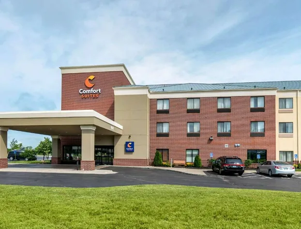 Comfort Suites Speedway - Kansas City hotel detail image 1