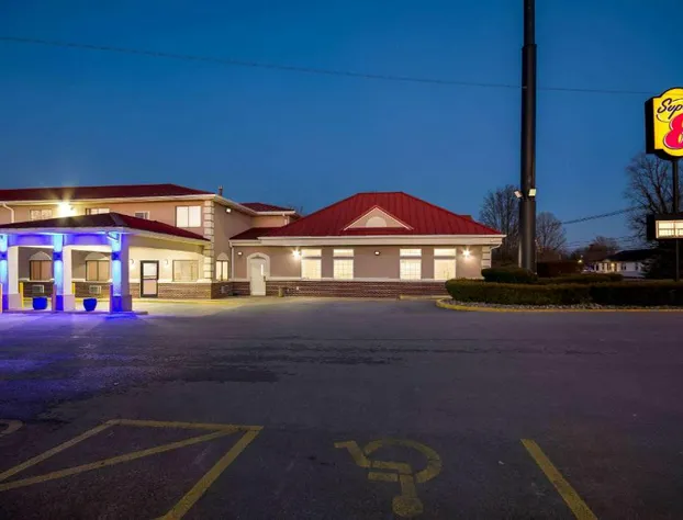 Super 8 by Wyndham Elizabethtown hotel detail image 3