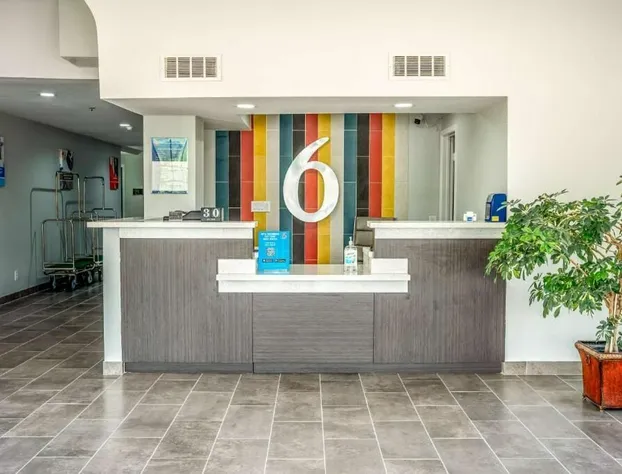 Studio 6 Claremore, OK hotel detail image 2