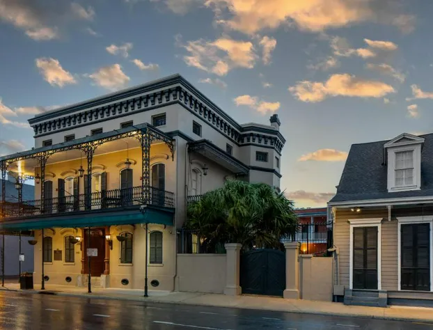 New Orleans Courtyard Hotel and Suites by the French Quarter hotel detail image 1
