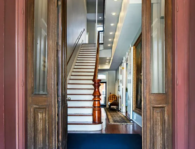 New Orleans Courtyard Hotel and Suites by the French Quarter hotel detail image 3