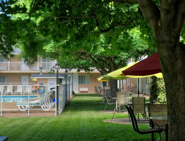 Best Western Inn At Penticton hotel detail image 1