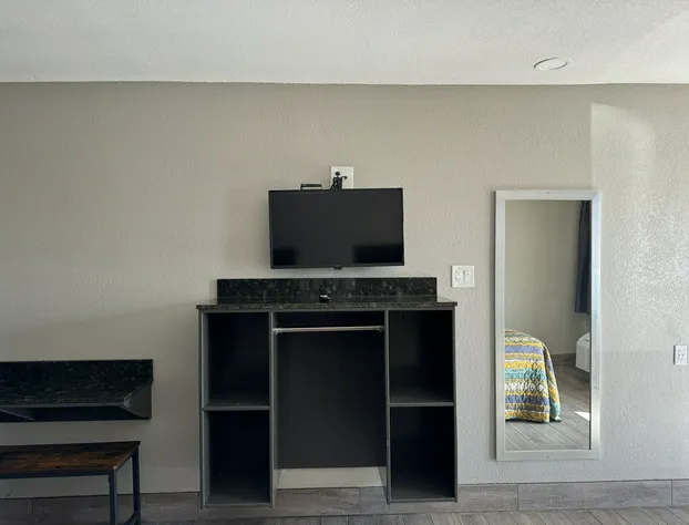 Nola Inn & Suites hotel detail image 4