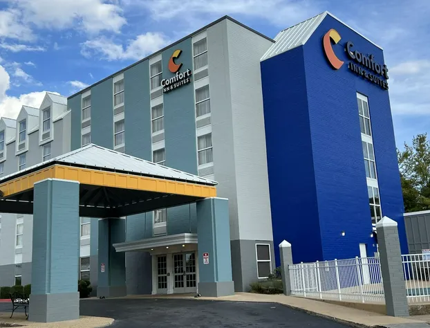 Comfort Inn & Suites Staunton hotel detail image 1