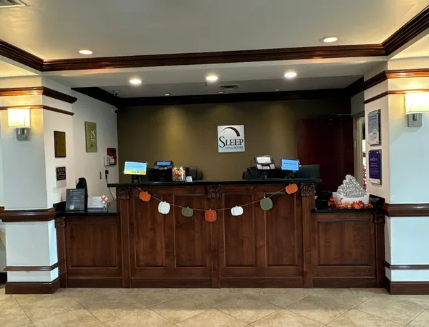 Sleep Inn & Suites Manchester near Arnold AFB hotel detail image 2