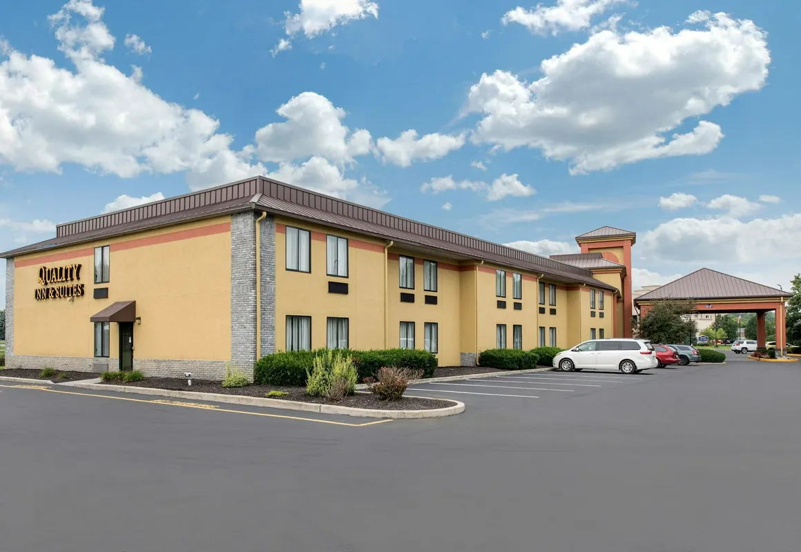 Quality Inn & Suites Brownsburg - Indianapolis West hotel hero