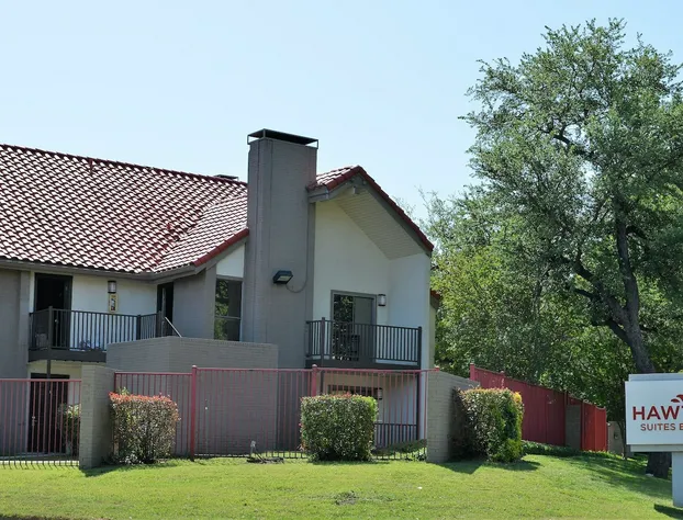 Hawthorn Extended Stay by Wyndham Dallas hotel detail image 1