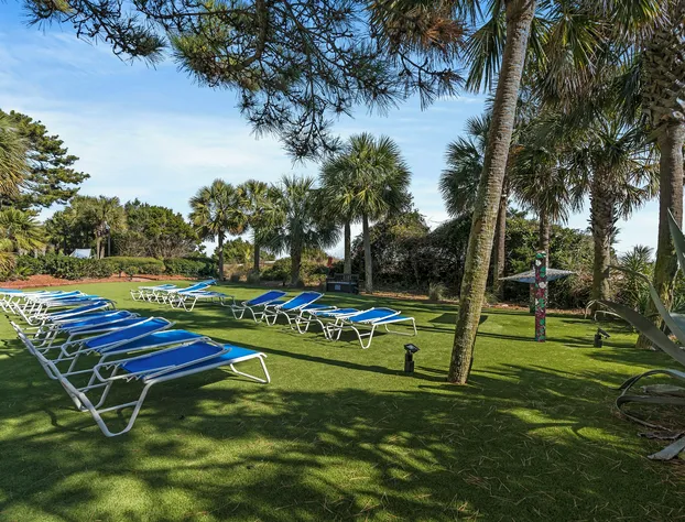 Beach Colony Resort by Elliott Beach Rentals hotel detail image 1