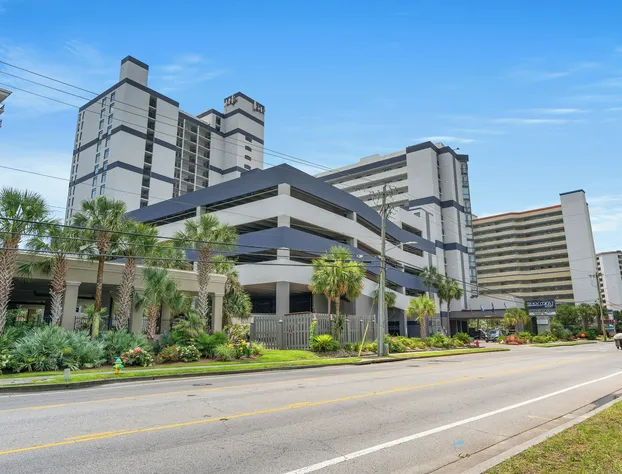 Beach Colony Resort by Elliott Beach Rentals hotel detail image 4