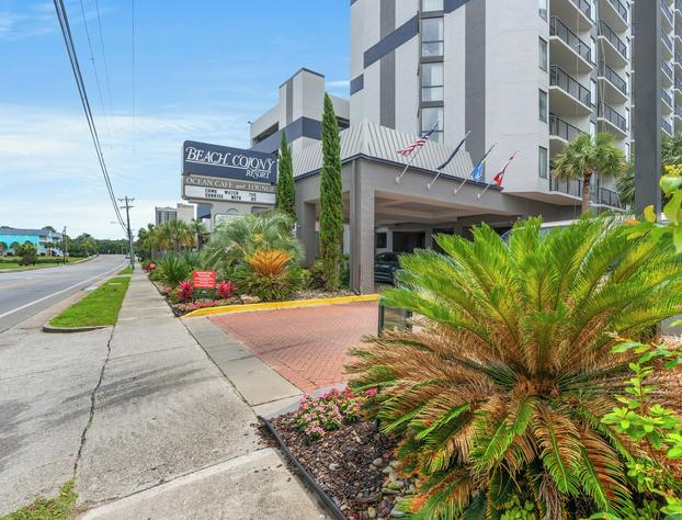 Beach Colony Resort by Elliott Beach Rentals hotel detail image 2